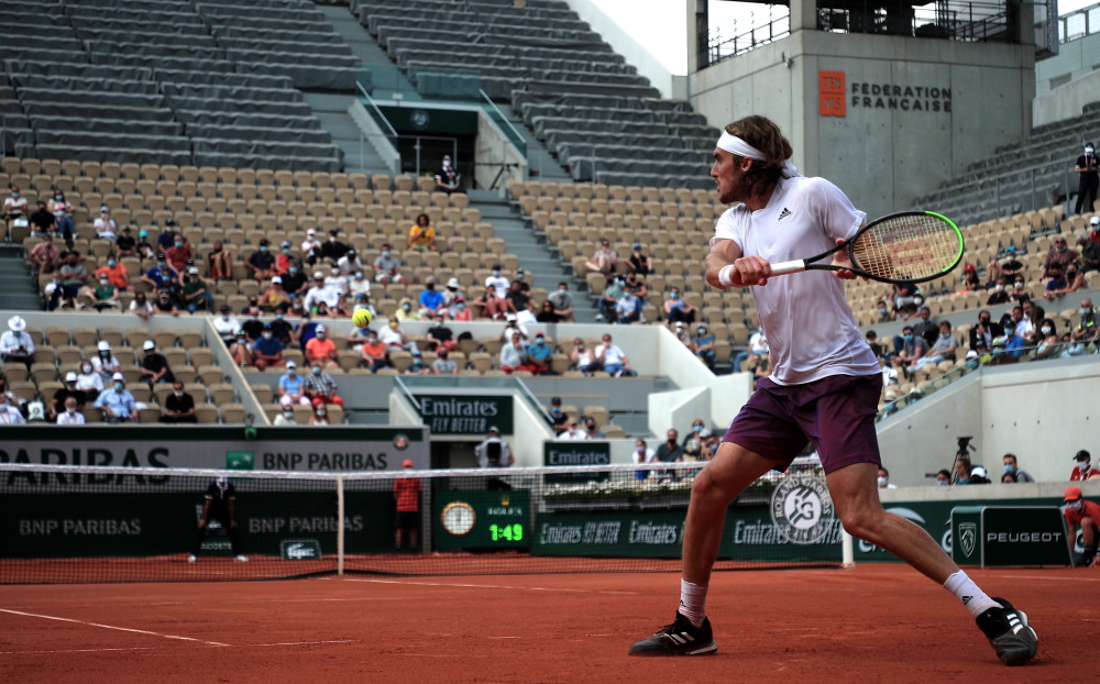  西西帕斯单反建功，雅典赛主场折桂