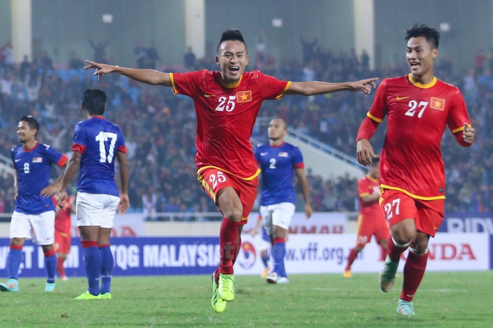  卢布列夫挽救赛点逆转晋级大师赛