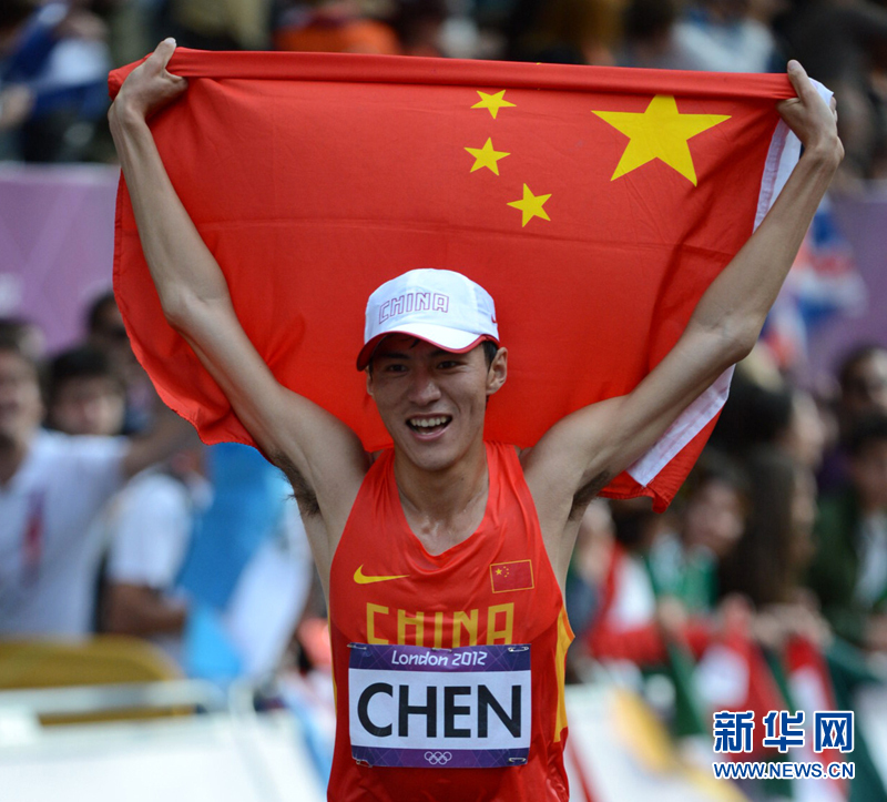  新星闪耀赛场，年轻前锋独中三元